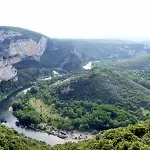 Roulottes Et De Saint Cerice Kemping Vogüé