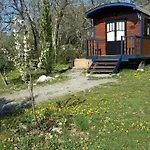 Kemping Roulottes Et De Saint Cerice