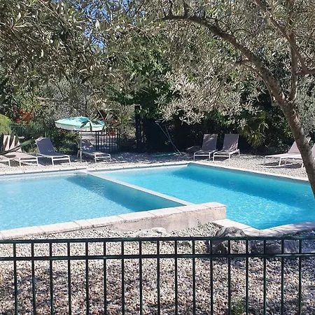 Camping Roulottes Et De Saint Cerice