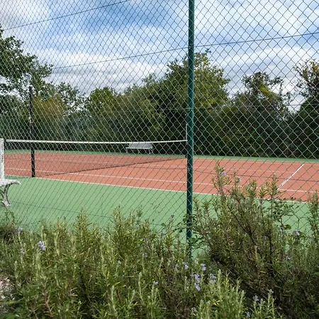 Camping Roulottes Et De Saint Cerice Vogue