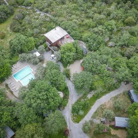 Camping Roulottes Et De Saint Cerice *