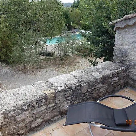 Roulottes Et De Saint Cerice *
