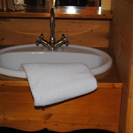 Roulottes Et De Saint Cerice