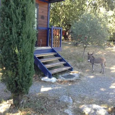 Roulottes Et De Saint Cerice Camping Vogue