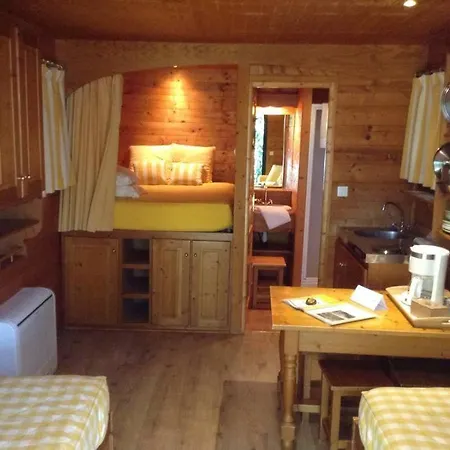 Campsite Roulottes Et De Saint Cerice