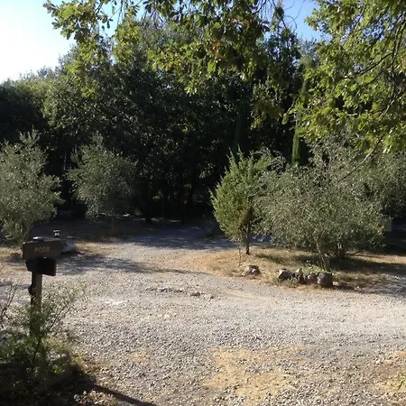 Roulottes Et De Saint Cerice * Vogue