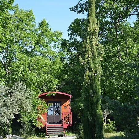 Roulottes Et De Saint Cerice