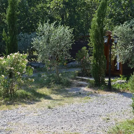 Roulottes Et De Saint Cerice فوغ