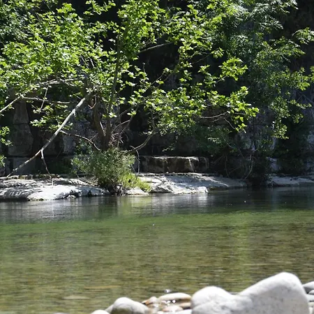 Roulottes Et De Saint Cerice