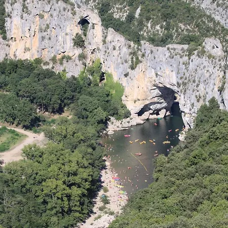 Roulottes Et De Saint Cerice * ווג