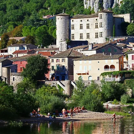Roulottes Et De Saint Cerice Vogue