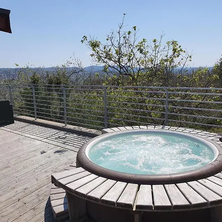 Roulottes Et De Saint Cerice Vogue